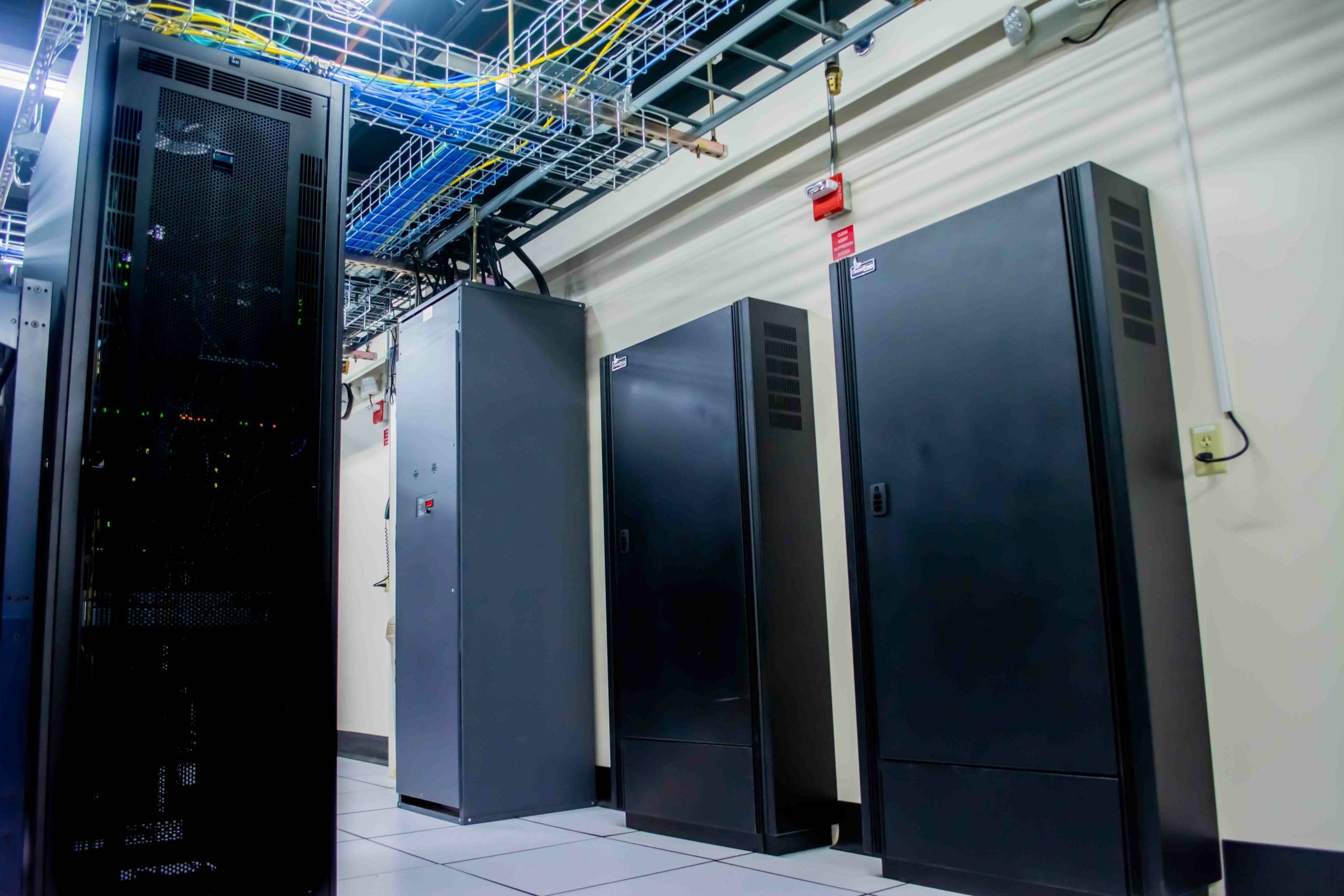_DSC0021-HDR Colocation Data Center
